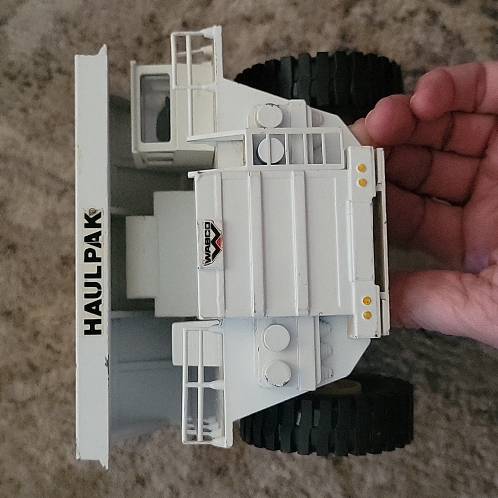 Wabco Conrad No. 2720 White Haulpak Truck 1/50 Scale Die Cast Model